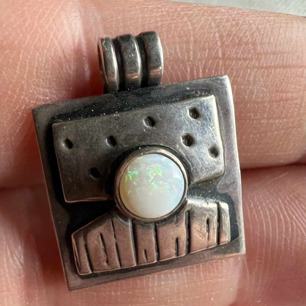 Sterling Silver J Silbert Pendant with Opal Style Stone 3.1g